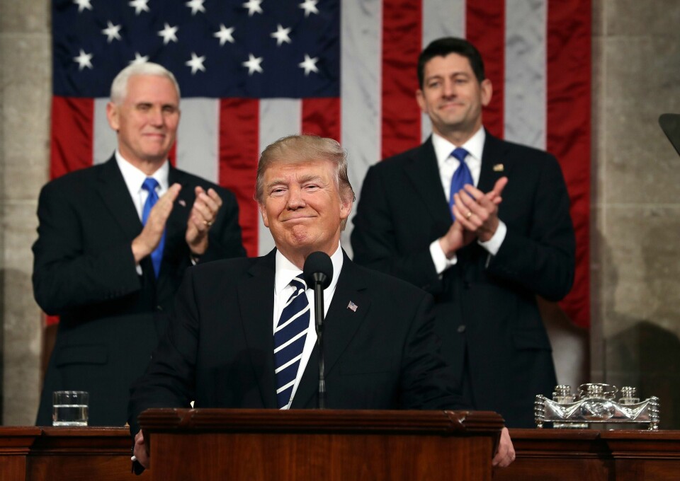 KLAR: President Donald Trump skal holde tale tirsdag. Den kalles rikets tilstand. Mange følger talen på TV.
