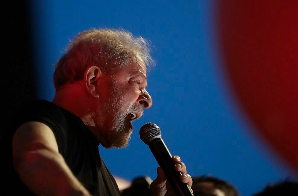 TAPTE: Tidligere president i Brasil Luiz Inacio Lula da Silva tapte i retten. Han ble dømt til 12 års fengsel for å ha mottat en leilighet ulovlig.