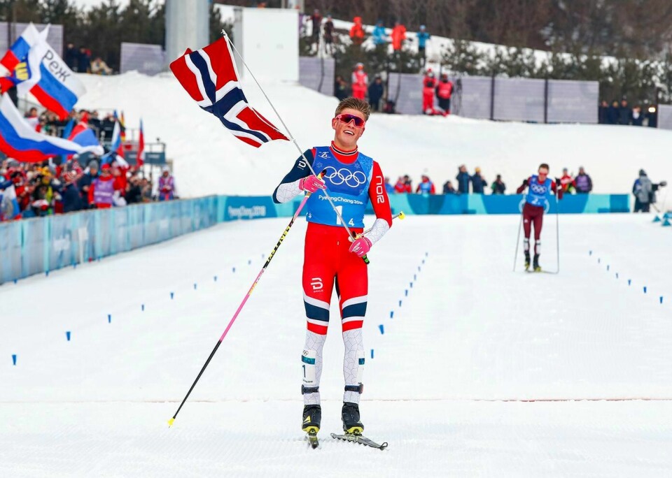 GULL: Johannes Høsflot Klæbo gikk Norge inn til seier stafetten for herrer.