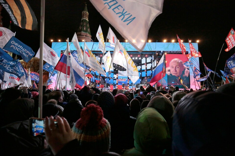 VANT: Vladimir Putin vant valget i Russland. Det var forventet. Søndag snakket han foran tilhengerne sine.