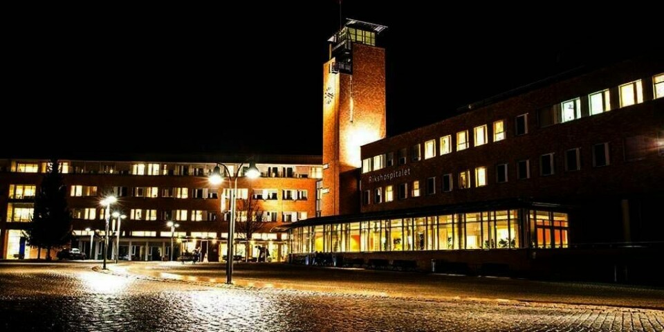 SKADD: En baby ble funnet nedkjølt utenfor et hus i Fredrikstad søndag. Babyen ble fløyet til Rikshospitalet (bildet).