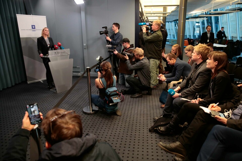 SNAKKET: Sylvi Listhaug møtte pressen tirsdag. Hun slutter som justisminister etter mye bråk.