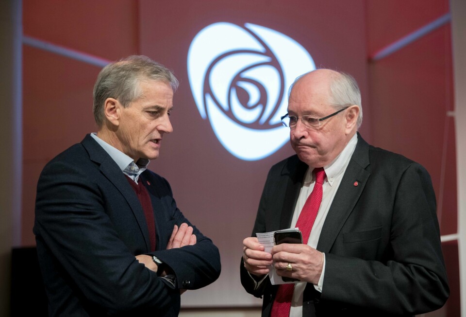 UENIGE: Martin Kolberg (til høyre) er skeptisk til Acer. Han er én av flere i Arbeiderpartiet som er imot Acer. Leder Jonas Gahr Støre sier derimot ja til Acer og nye regler for energi i EU.
