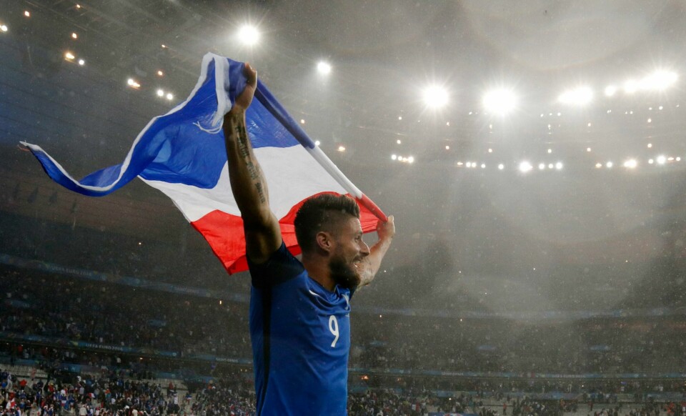 VANT: Olivier Giroud og resten av Frankrike kunne juble. De vant over Island. Nå skal de spille semifinale om få dager.