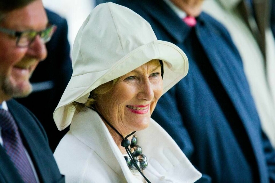 DRONNING: Mandag fyller dronning Sonja 79 år. Hun skal feire med familie og venner på hytta.