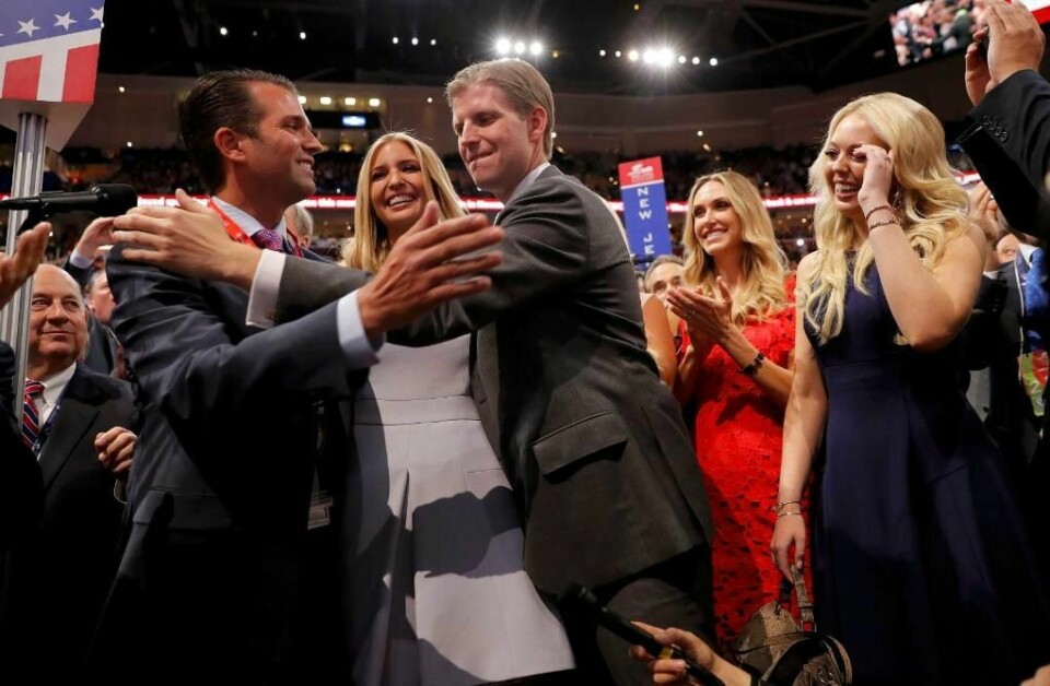 STOLTE: Barna til Donald Trump er veldig glade. De har nettopp fått vite at faren deres får kjempe om å bli president.