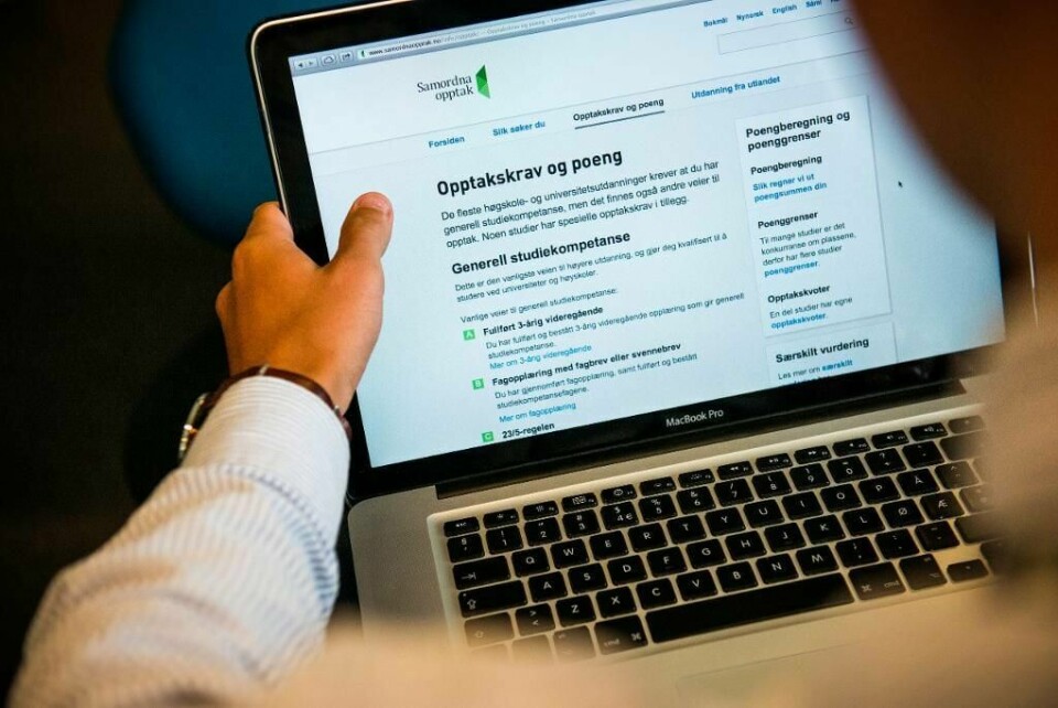 STUDIER: 164 personer fikk feil beskjed i helgen. De trodde de skulle få studere ved Høgskolen i Sogn og Fjordane.