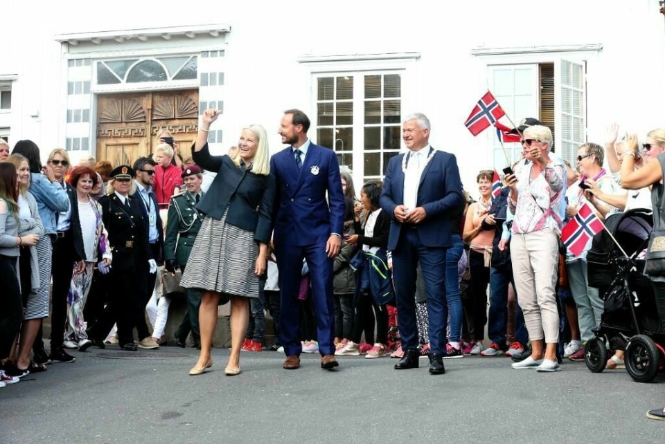 BURSDAG: Kragerø i Vestfold fyller 350 år. Kronprins Haakon og kronprinsesse Mette-Marit var med og feiret.