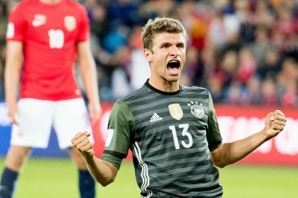 VANT: Tyskland vant over Norge i fotball. Her jubler den tyske spilleren Thomas Müller.
