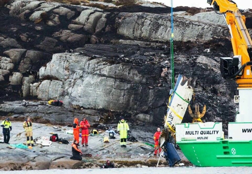 ULYKKE: Et helikopter styrtet ved Turøy i Hordaland i april. Ingen overlevde styrten. Det var 13 personer om bord.