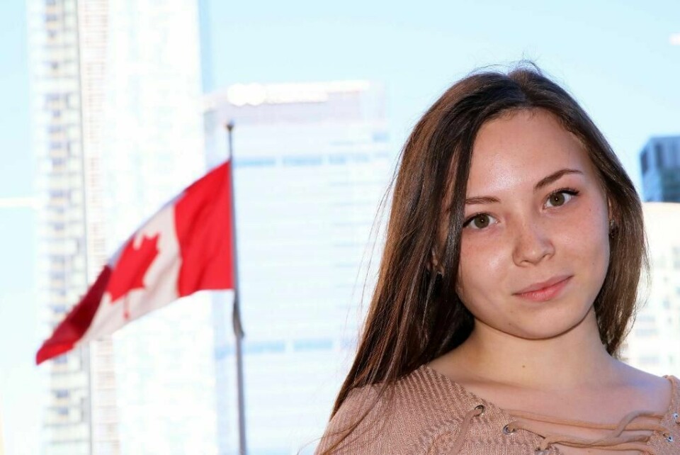 SKRYT: 18 år gamle Lene Cecilia Sparrok gjør det bra i filmen «Sameblod». Men hun vil helst bli reinbonde.