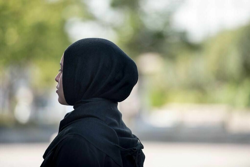 HIJAB: En kvinne fikk ikke jobb fordi hun brukte hijab. Det er ikke lov å behandle folk slik i Norge.