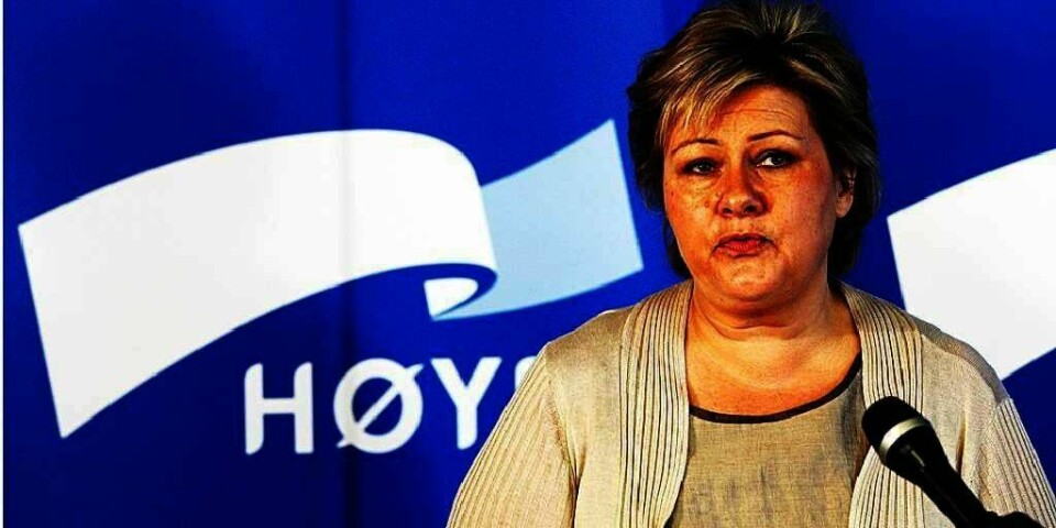 DÅRLIG NYTT:  I dag starter partiet Høyre sitt landsmøte. Samme dag viser en ny måling at partiet mister velgere. De faller 2,7 prosentpoeng på NRKs måling for mai.