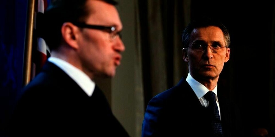 ADVARER: Vi må være forberedt på dårlig nytt, sa statsminister Jens Stoltenberg fredag. Sammen med utenriksminister Espen Barth Eide snakket han om terrorangrepet i Algerie.