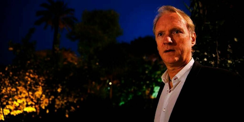 REISE: Sjømannsprest Knut Kvidaland følger kistene med de fire drepte nordmennene på reisen hjem.