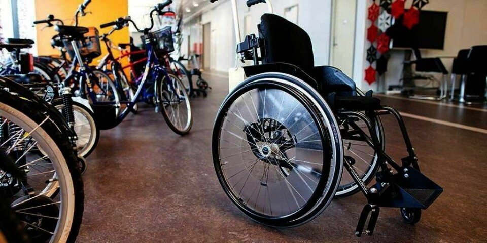 UFØRE: Uføre foreldre kan tape mye penger. I statsbudsjettet for neste år foreslås det å kutte i barnetillegget. Også flere andre endinger kan gi mindre penger. Urettferdig, sier flere partier.