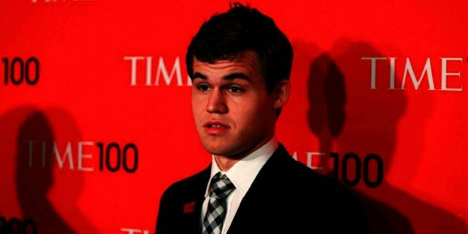 FESTET:  Magnus Carlsen festet sammen med kjendiser fra hele verden tirsdag. De var invitert på festen til magasinet Times Magazine i New York i USA.