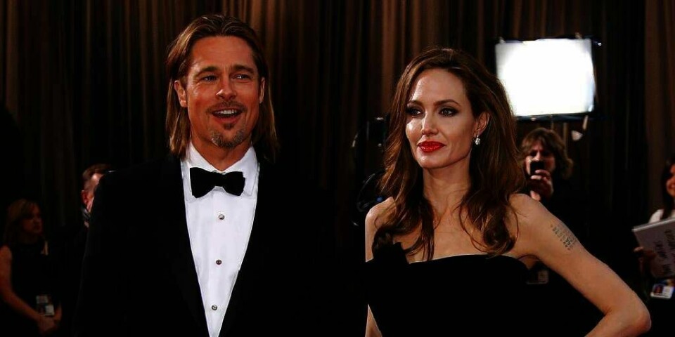 HYLLEST: Brad Pitt mener Angelina Jolies valg om å fjerne brystene var en heroisk handling. Jolie fjernet brystene for å forebygge brystkreft.