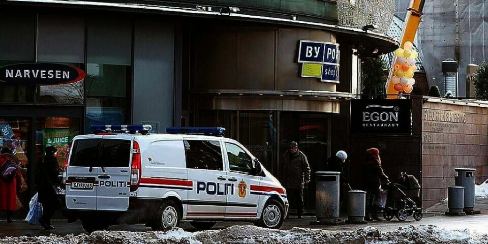 KNIVSTUKKET:  En 73 år gammel kvinne ble stukket med kniv inne på restauranten Egon på Byporten i Oslo mandag. En mann har meldt seg for politiet. Han sier at det var han som stakk henne.