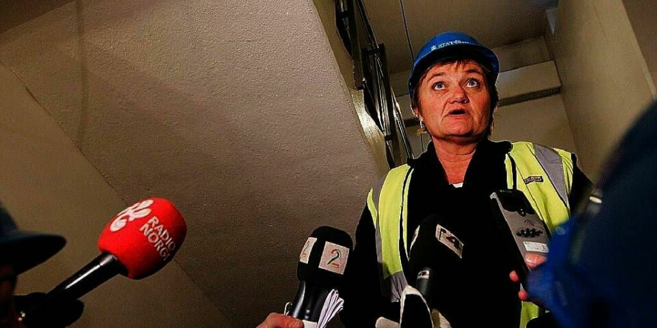 HJELP: I desember inviterte statsråd Rigmor Aasrud pressen inn i høyblokka i regjeringskvartalet. Nå ber hun om hjelp til å bestemme hva som skal skje med regjeringskvartalet.