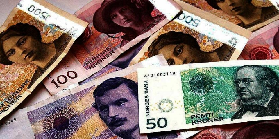 PENGER: Du kan få rundt 16.000 kroner mer i lønn i vår. Fredag legges de første kravene fram. Bedrifter og ansatte skal snakke sammen gjennom store organisasjoner.