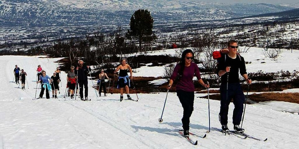 SKIFØRE: Snøen er borte flere steder i Sør-Norge. Men det er fortsatt mulig å stå snøbrett og slalåm i 34 ski-anlegg. Flere steder er også skiløypene der fremdeles.