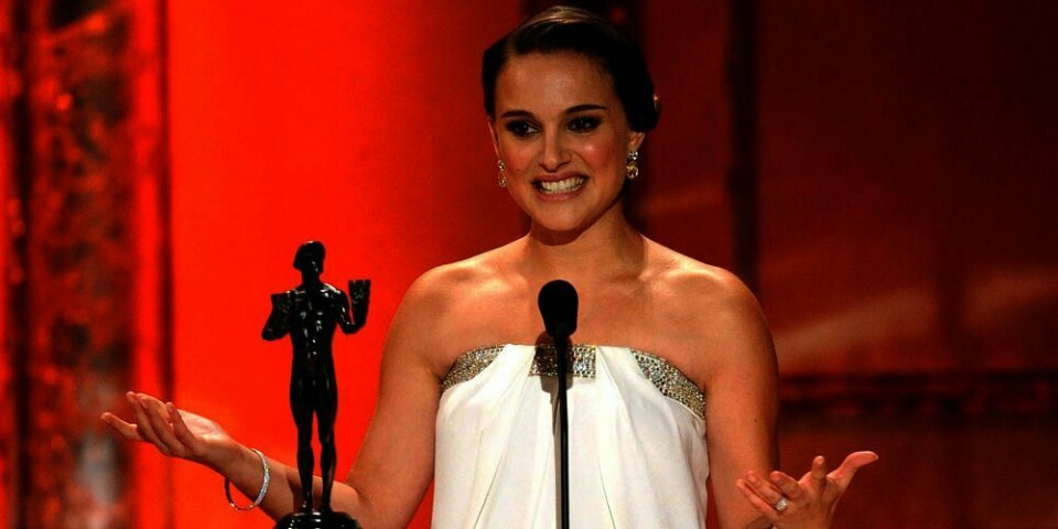 FAVORITT: Natalie Portman ble kåret til beste kvinnelige skuespiller under utdelingen av SAG-prisen. Det skjedde i Los Angeles i USA søndag kveld.