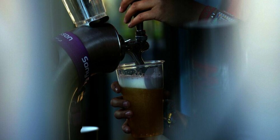 Lovlig: Snart blir det lov å sende reklame for alkohol på TV.