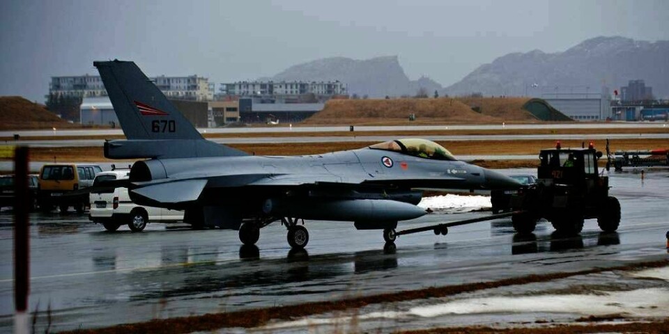 KLAR: Mandag drar de første norske F-16-flyene fra Bodø. De skal delta i angrep i Libya. Norge skal også sende 120 personer.