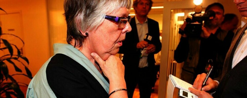 PAUSE: Partene i staten har meklet hele natten. Men de fortsetter torsdag. Dermed kan det bli en løsning på lønnsoppgjøret. Riksmeklingsmann Kari Gjesteby tror på en løsning.