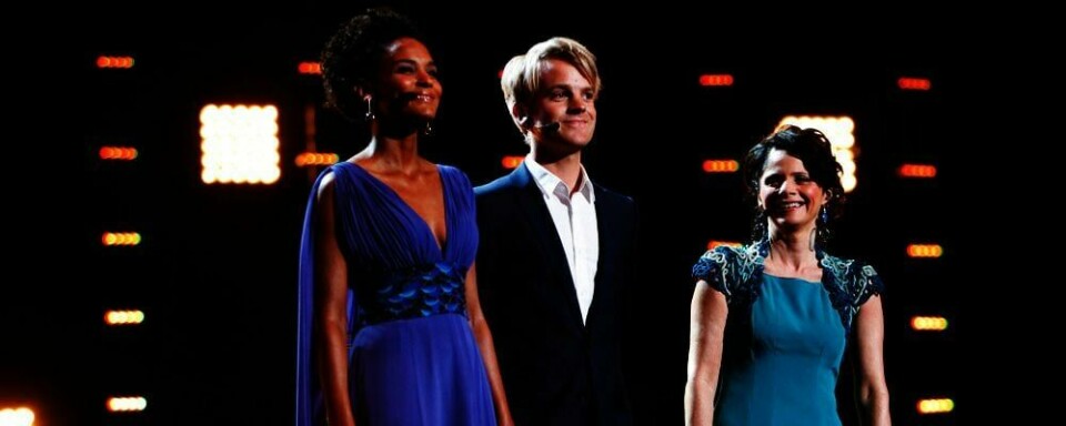 SEMIFINALE: Haddy N'jie, Erik Solbakken og Nadia Hasnaoui er programledere for Eurovision Song Contest (Melodi Grand Prix). Første semifinale er tirsdag.