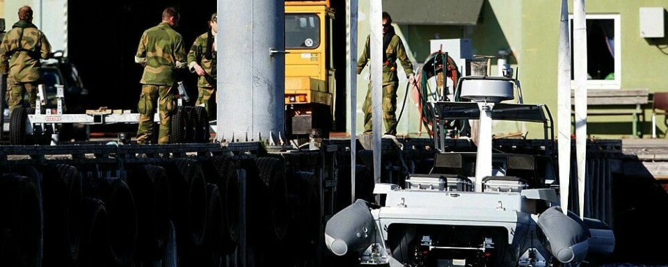 DØDE:En amerikaner døde i Holmestrand i Vestfold onsdag. Han var med på testen av en hurtigbåt. Det amerikanske forsvaret vurderer å bruke båtene.