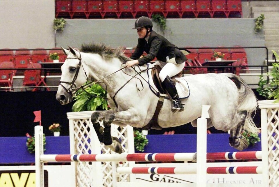 GLEDE: Prinsesse Märtha Louise konkurrerer i et ridestevne igjen. Det skjer i Oslo lørdag. Her rir hun under Oslo Horse Show i 1999.