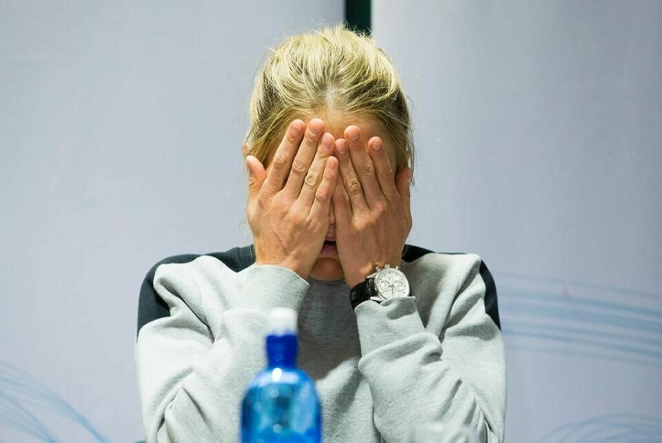 RO: Skiløper Therese Johaug er tatt for doping. Hun blir ikke med landslaget på samling i Italia. Johaug vil bruke tiden til å trene. Hun ønsker ro, sier Norges Skiforbund.