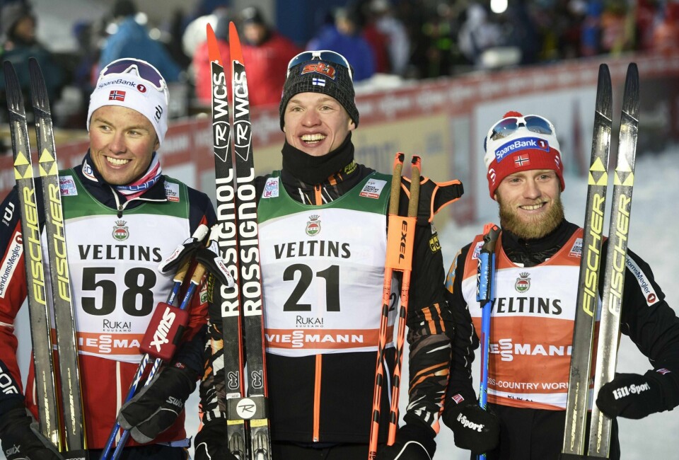 GLADE: Disse tre kom på andre, første og tredje plass i 15 kilometer klassisk. Norske Emil Iversen, vinner Iivo Niskanen fra Finland og norske Martin Johnsrud Sundby.