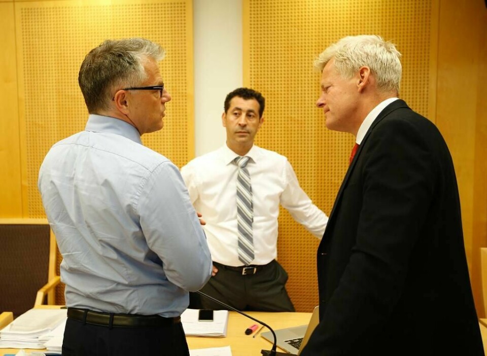 FORSVARERE: De tre forsvarerne til de dømte. Fra venstre advokat Øystein Storrvik, advokat Abdelilah Saeme og advokat Morten Furuholmen.