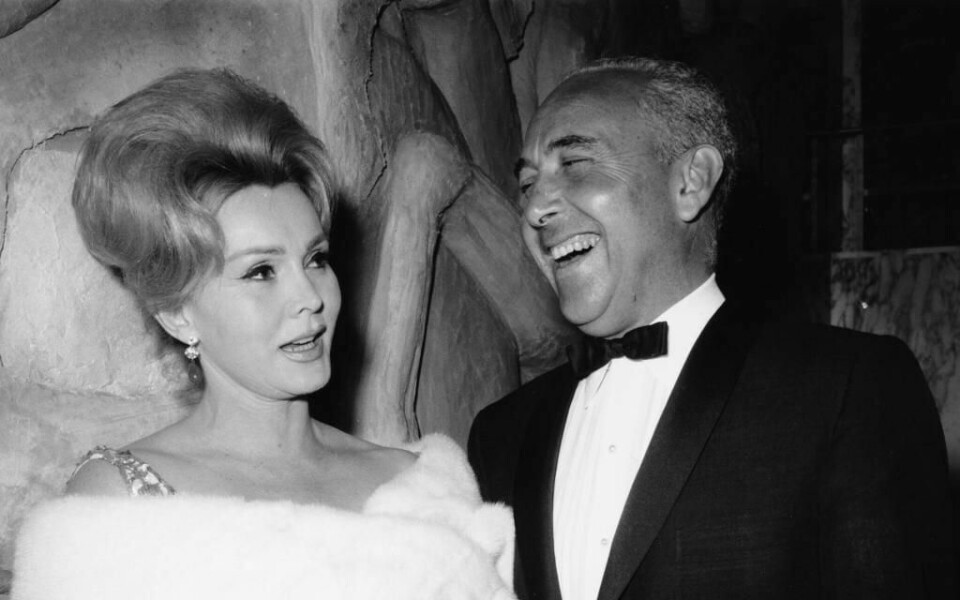 GIFT: Zsa Zsa Gabor var gift med Herbert Hutner på 1960-tallet. Gabor giftet seg ni ganger.
