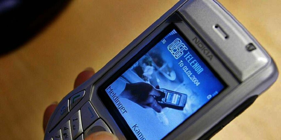 GRATIS: To millioner personer fikk ikke ringt eller sendt tekstmeldinger fredag. Telenor fikk store problemer med mobilnettet. Derfor tar de seg ikke betalt for det kundene ringte for i helgen.
