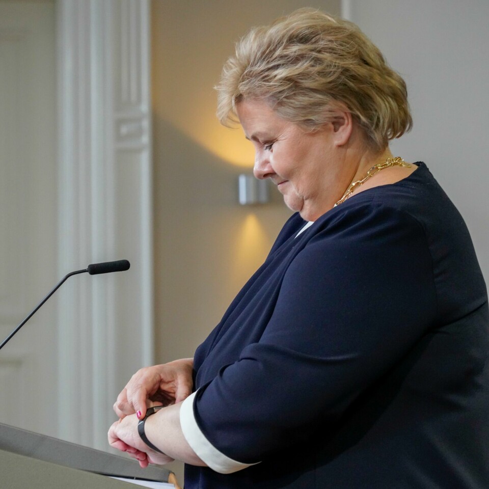 FERDIG: Statsminister Erna Solberg takker for seg som statsminister. Torsdag er det planlagt regjeringsskifte. Kongen har fått søknad om avskjed. Åtte år med makten er over. Statsminister Erna Solberg holder pressekonferanse tirsdag i anledning avskjedssøknaden og regjeringsskiftet, i presserommet i Regjeringens representasjonsanlegg.Foto: Terje Bendiksby / NTB