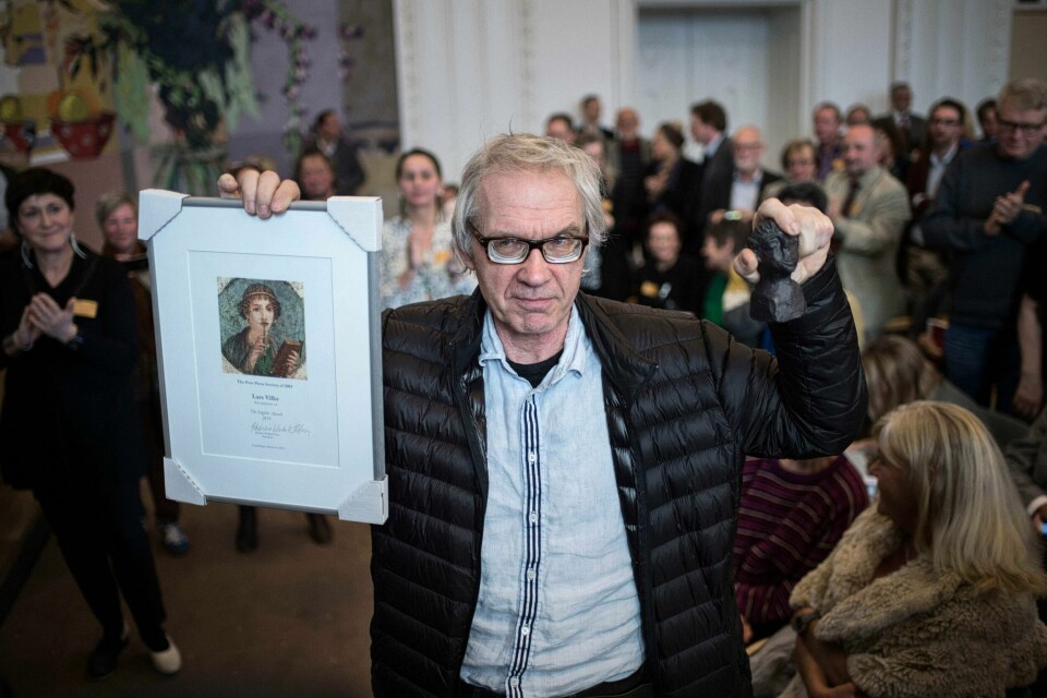 DØD: Den svenske kunstneren Lars Vilks døde i en trafikkulykke søndag. Han er mest kjent for å ha tegnet karikaturer av profeten Muhammed som en hund. Bildet viser kunstner Lars Vilks.