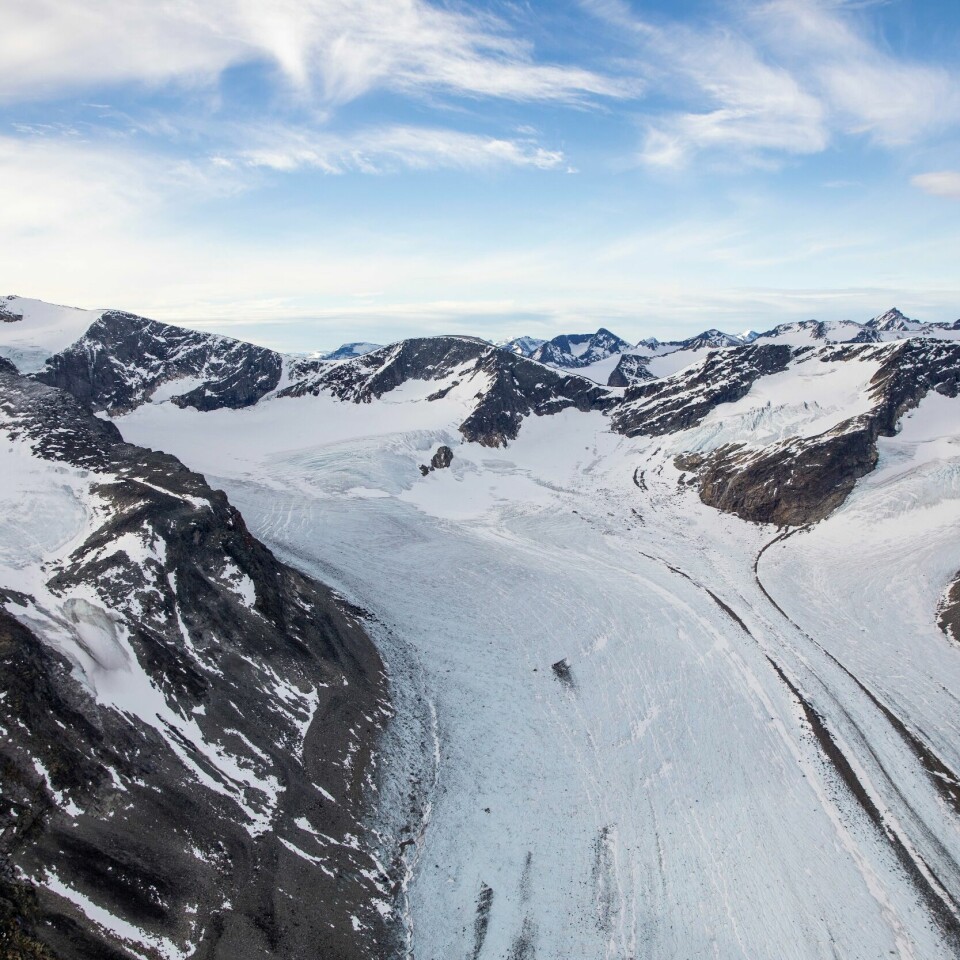 ISBRE: Isbreene i Jotunheimen blir mindre og mindre for hvert år. Isbre i Jotunheimen sett frå helikopter.Foto: Tore Meek / NTB / NPK