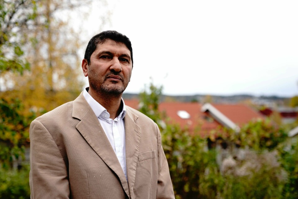 LEDER: Oussama Tlili er styreleder i Kongsberg Islamsk Kultursenter, Kongsbergs eneste moske. Han sier til Vårt Land at han ikke har kjennskap til en dansk statsborger som er konvertitt. Bildet viser Oussama Tlili