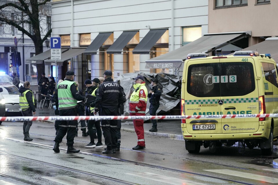 SKUTT: Politiet har bekreftet at de har skutt en person på Bislett i Oslo. Politiet bekrefter at det har vært en konfrontasjon mellom politiet og minst en person til på Bislett i Oslo. Det er mye politi i området.Foto: Stian Lysberg Solum / NTB