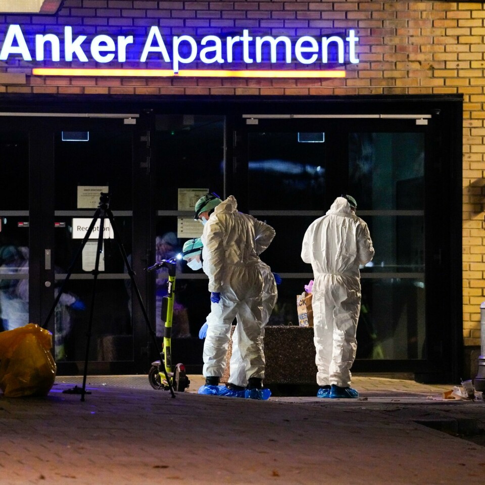 DREPT: En mann døde onsdag etter å ha blitt knivstukket på Rodeløkka i Oslo. Nå er en mann pågrepet og siktet for drapet. En mann døde onsdag etter å ha blitt knivstukket ved Anker Apartment på Rodeløkka i Oslo. Nå er en mann pågrepet og siktet for drapet. Foto: Terje Bendiksby / NTB