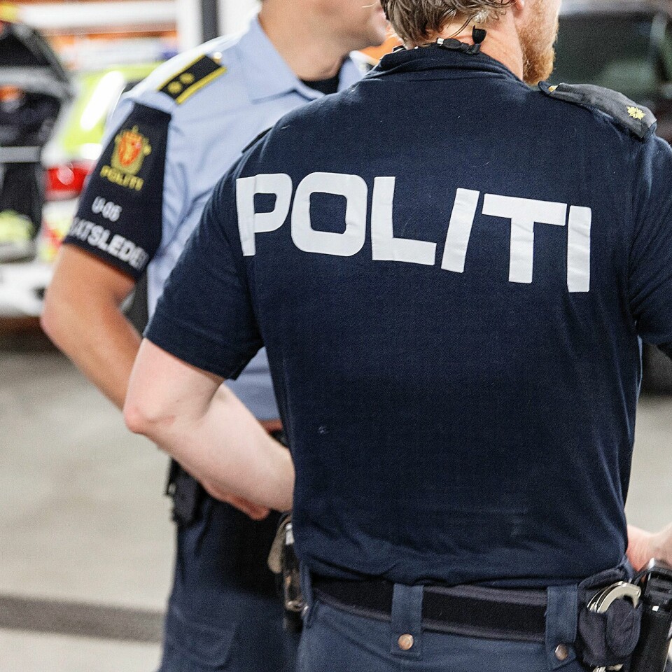 LETER: Politiet leter fortsatt etter mannen som angrep et ektepar med øks i Sandnes. Foto: Gorm Kallestad / NTB