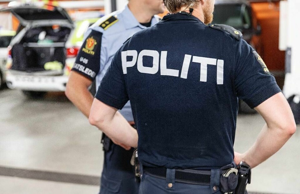 ARRESTERT: En mann må sitte i fengsel mens politiet undersøker. Politiet tror han misbrukte to barn i en barnehage.