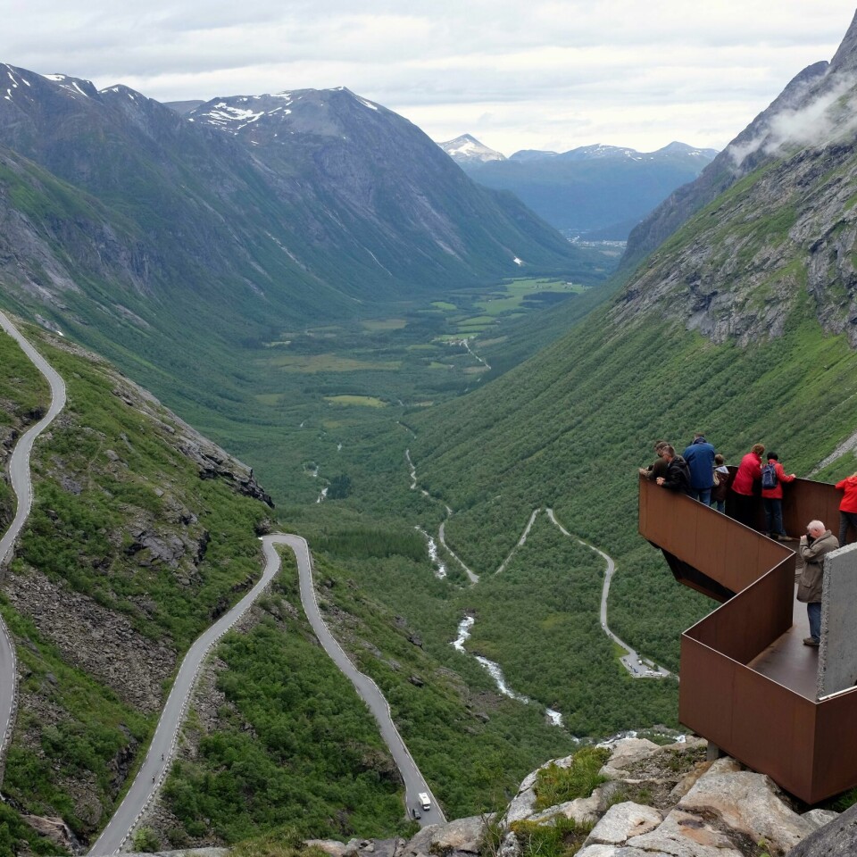 FÅR PENGER: Regjeringen gir 40 millioner kroner til Trollstigen. På grunn av rasfare vart Trollstigen vedteke stengt ut året.Foto: Marianne Løvland / NTB / NPK