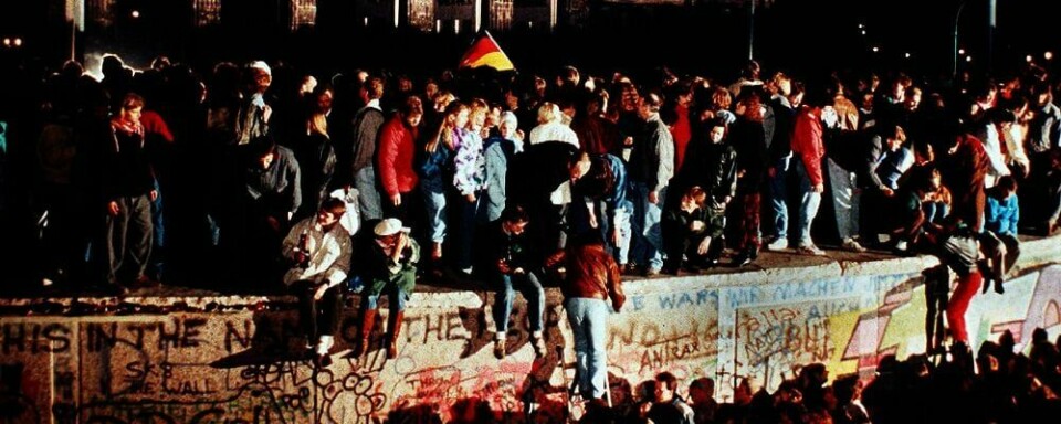 HISTORISK: 9. november 1989 falt Berlinmuren. Folk fra Øst-Tyskland (DDR) kunne gå fritt over til Vest-Tyskland. Dette endret livene deres. Men ikke alle var like fornøyde med forandringene.