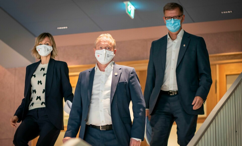 STRENGT: Byrådsleder Raymond Johansen, helsebyråd Robert Steen og skolebyråd Inga Marte Thorkildsen innfører nye strenge regler i Oslo.