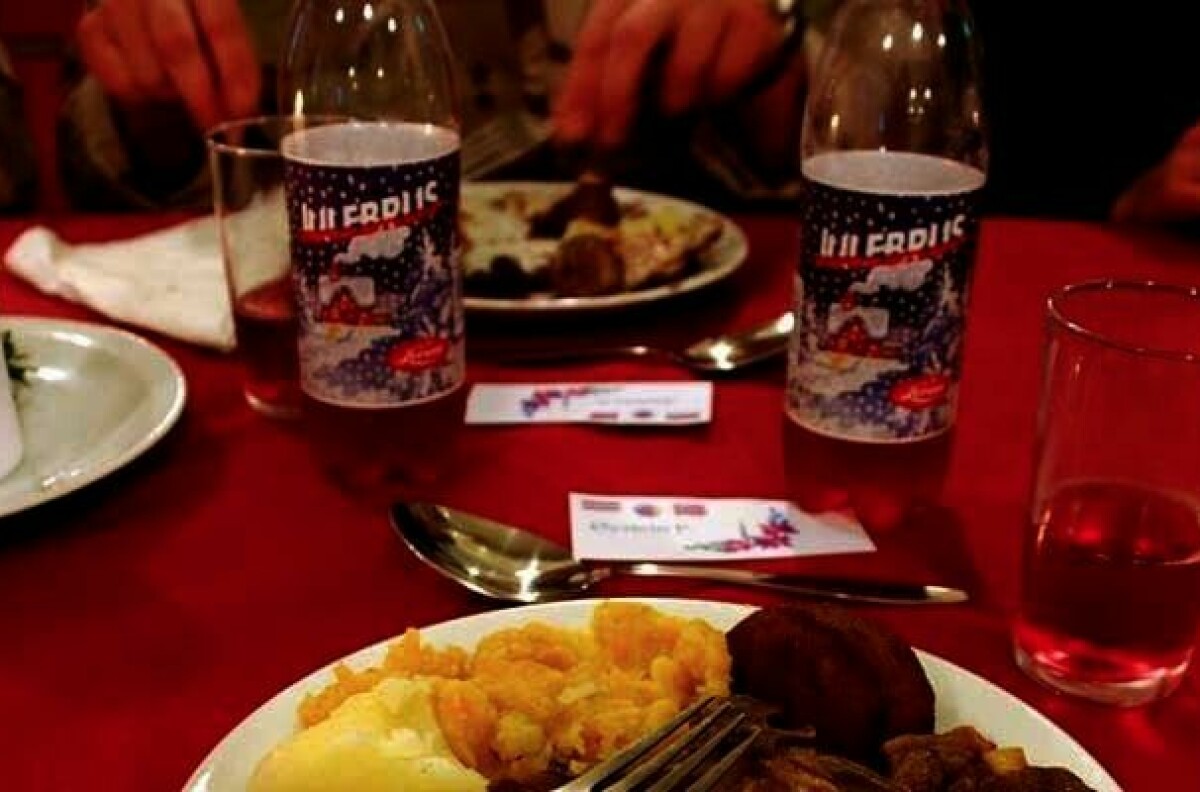 Unge prioriterer julebord: En viktig tradisjon for fellesskap